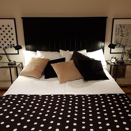Czarna Kawka Apartamenty Cracovia Esterno foto