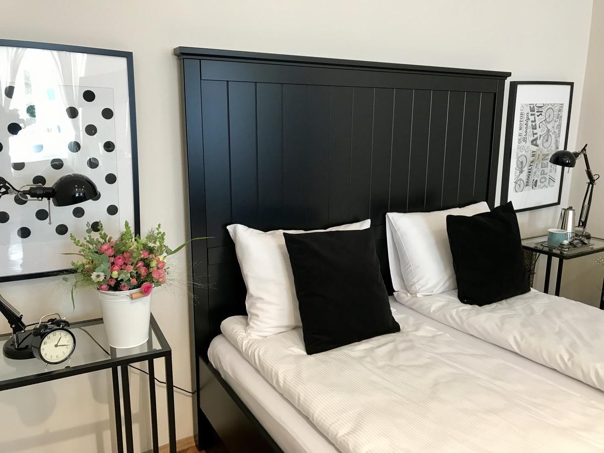 Czarna Kawka Apartamenty Cracovia Esterno foto